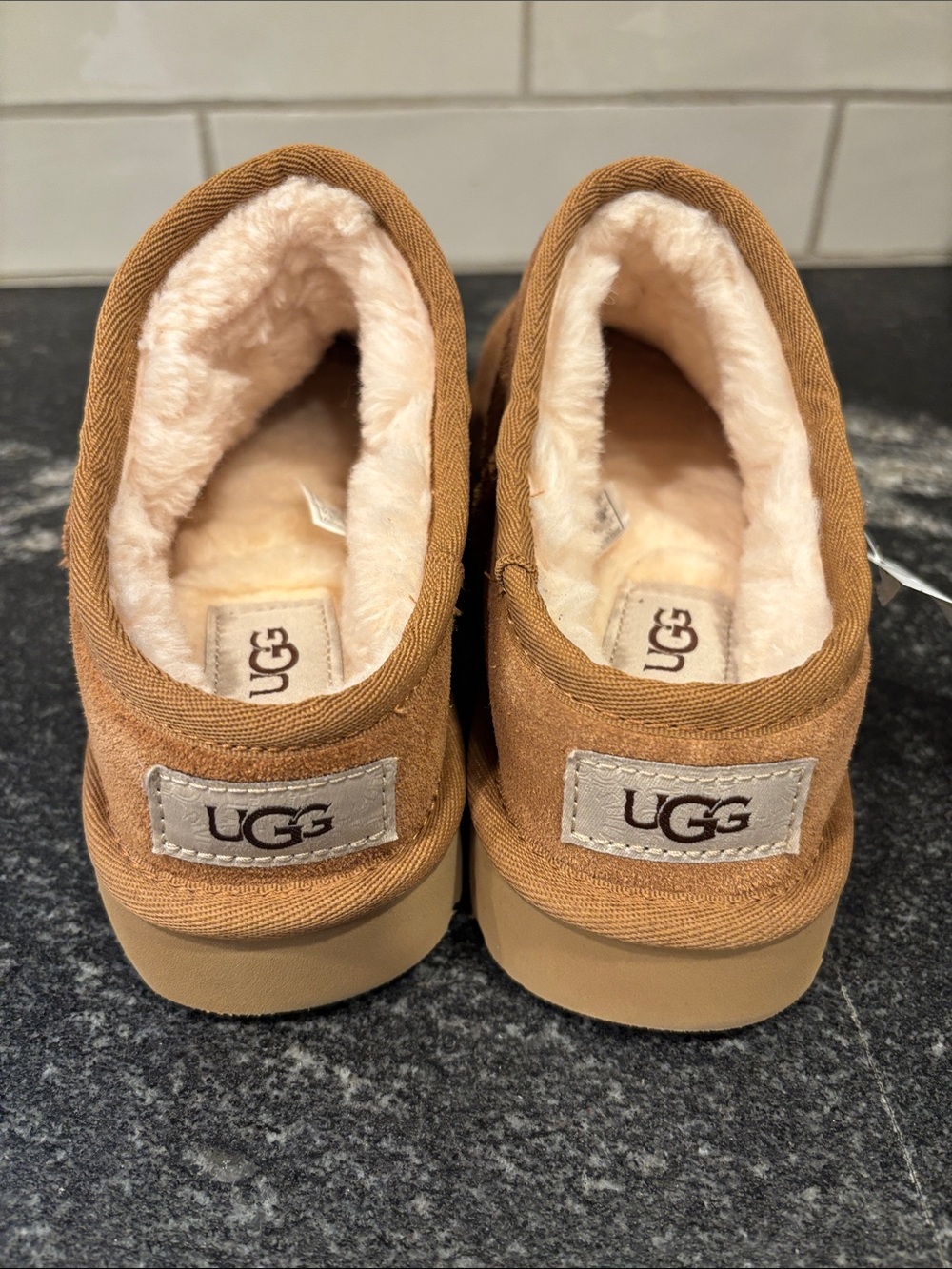 UGG Classic Mini Slipper – Chestnut – Size 7 – Style 1108193 - NEW - Picture 5 of 12